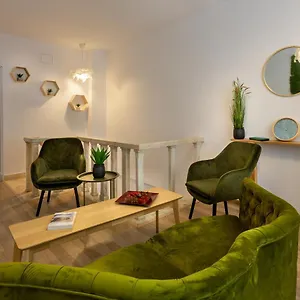 Hotel Lagom, Bucureşti